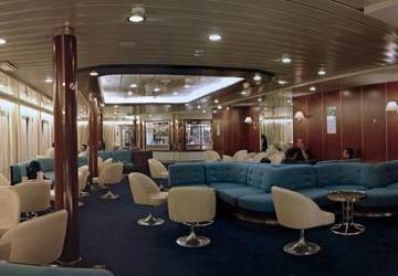 corsica_sardinia_ferries_mega_express_central_bar