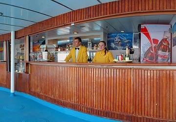 corsica_sardinia_ferries_mega_express_two_pool_bar